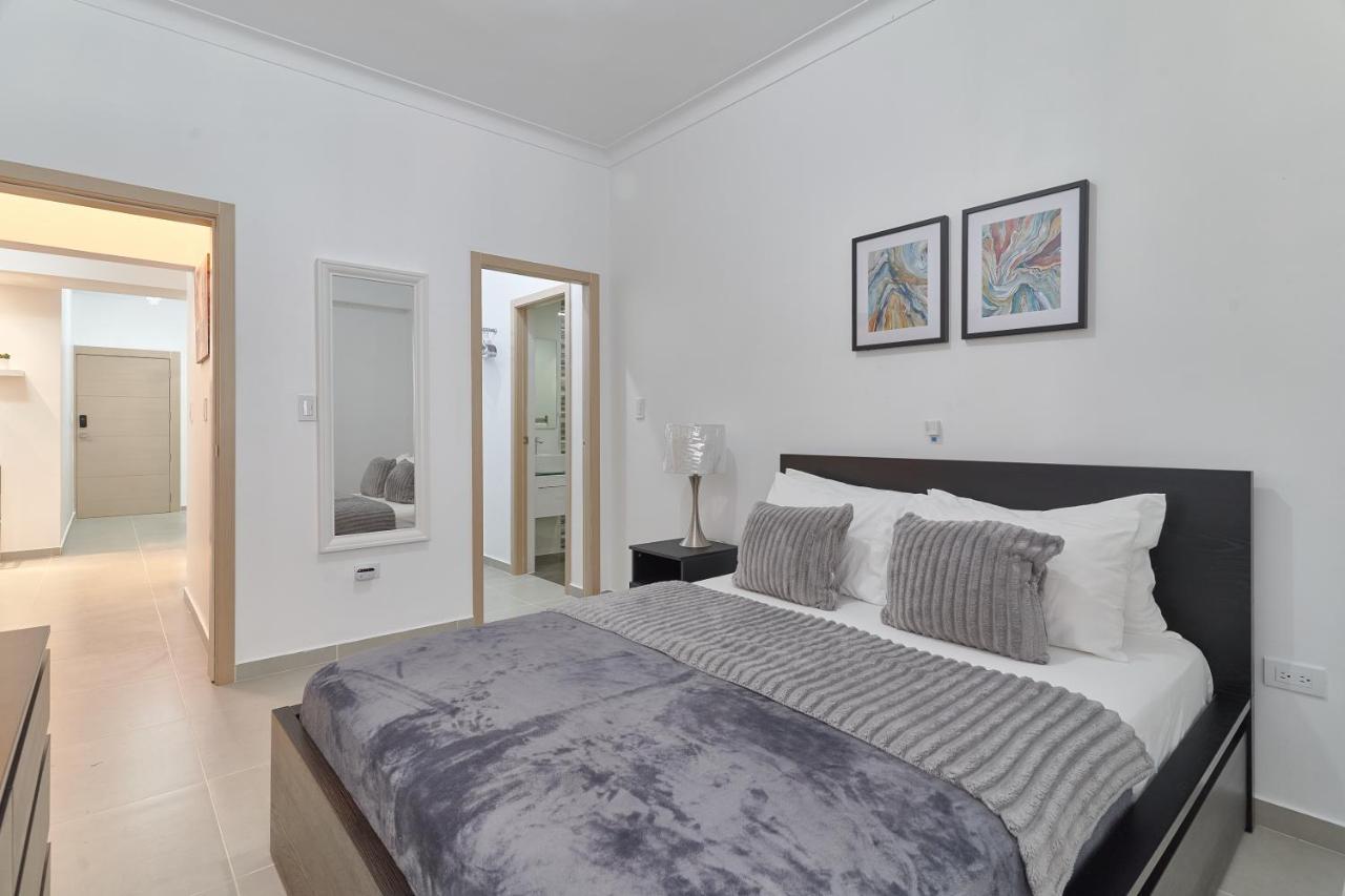 Dom. Rep. Exclusive 2 Bed Apt. Evaristo Morales Santo Domingo Exteriör bild