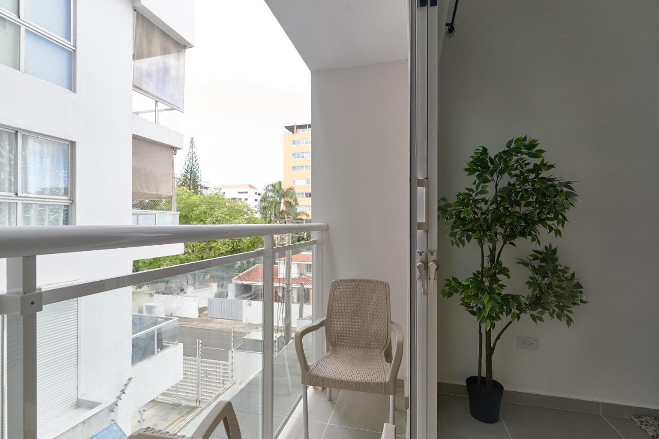 Dom. Rep. Exclusive 2 Bed Apt. Evaristo Morales Santo Domingo Exteriör bild